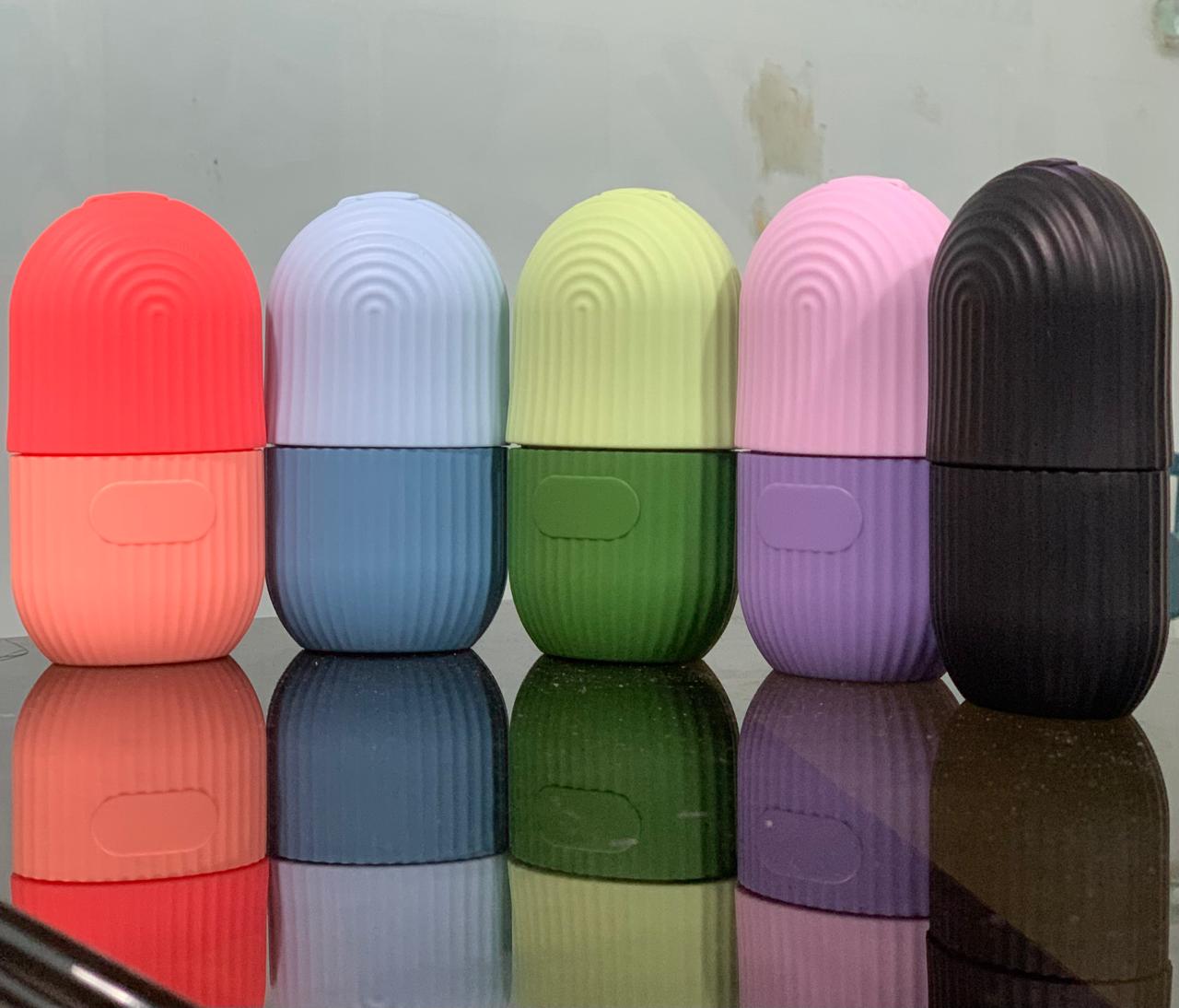 Silicon Face Ice Roller - Nest and Nuzzle