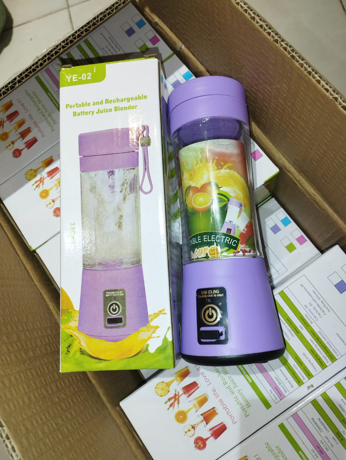 6 Blade Juicer - Nest and Nuzzle