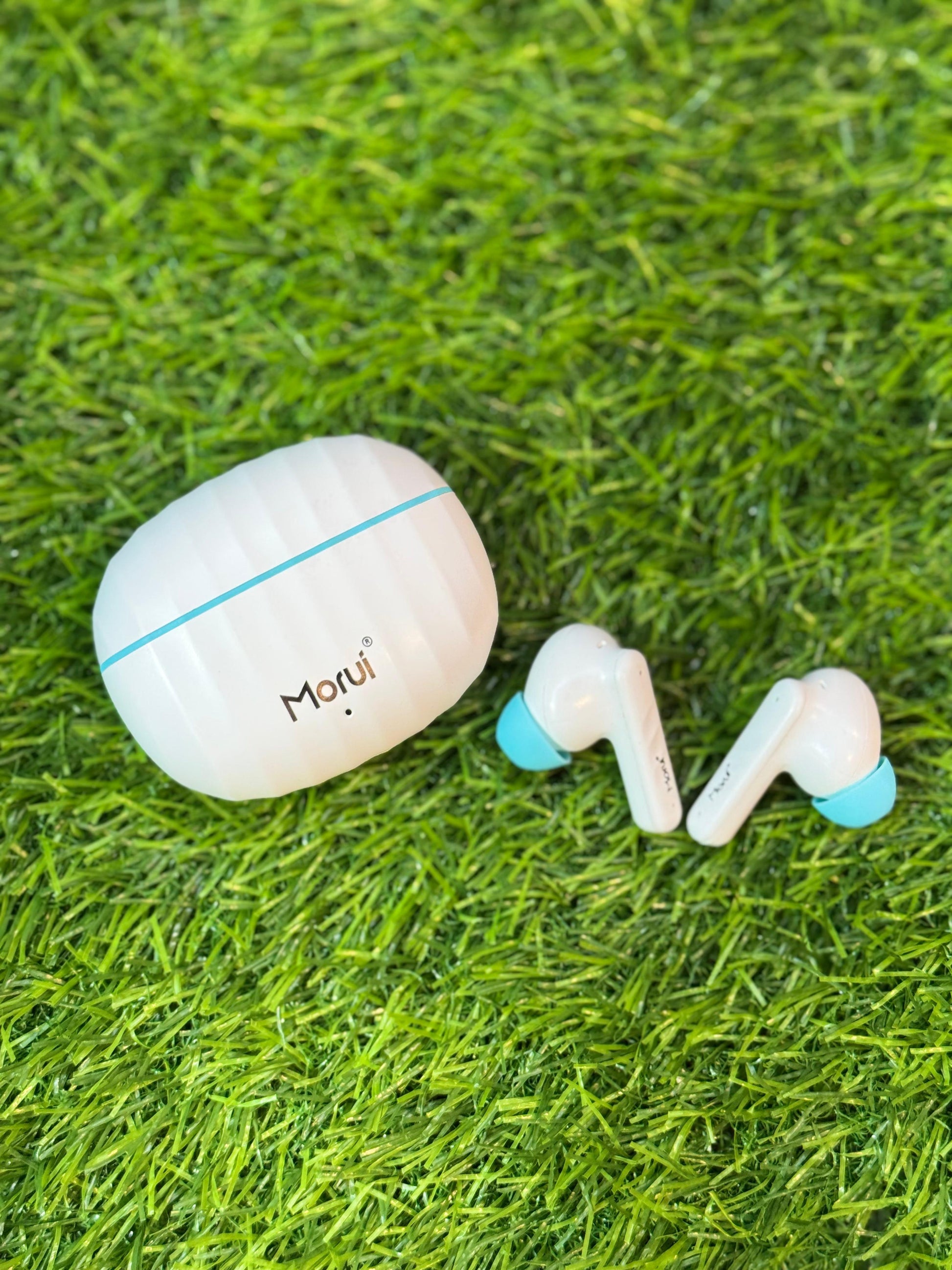 Morui Berlín Wireless Earbuds MB-H3 - Nest and Nuzzle