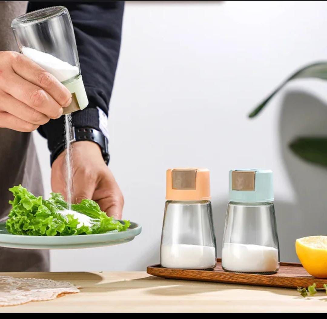 Precision Pour Spice Dispenser - Nest and Nuzzle