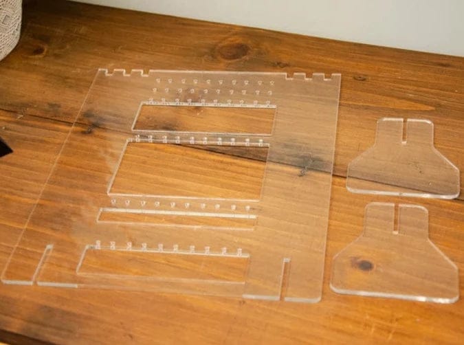 Acrylic Jewellery Stand - Nest and Nuzzle