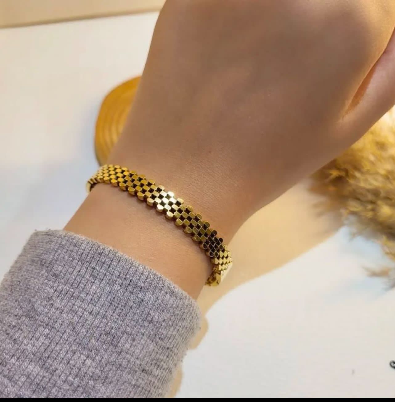 Stainless steel bangle